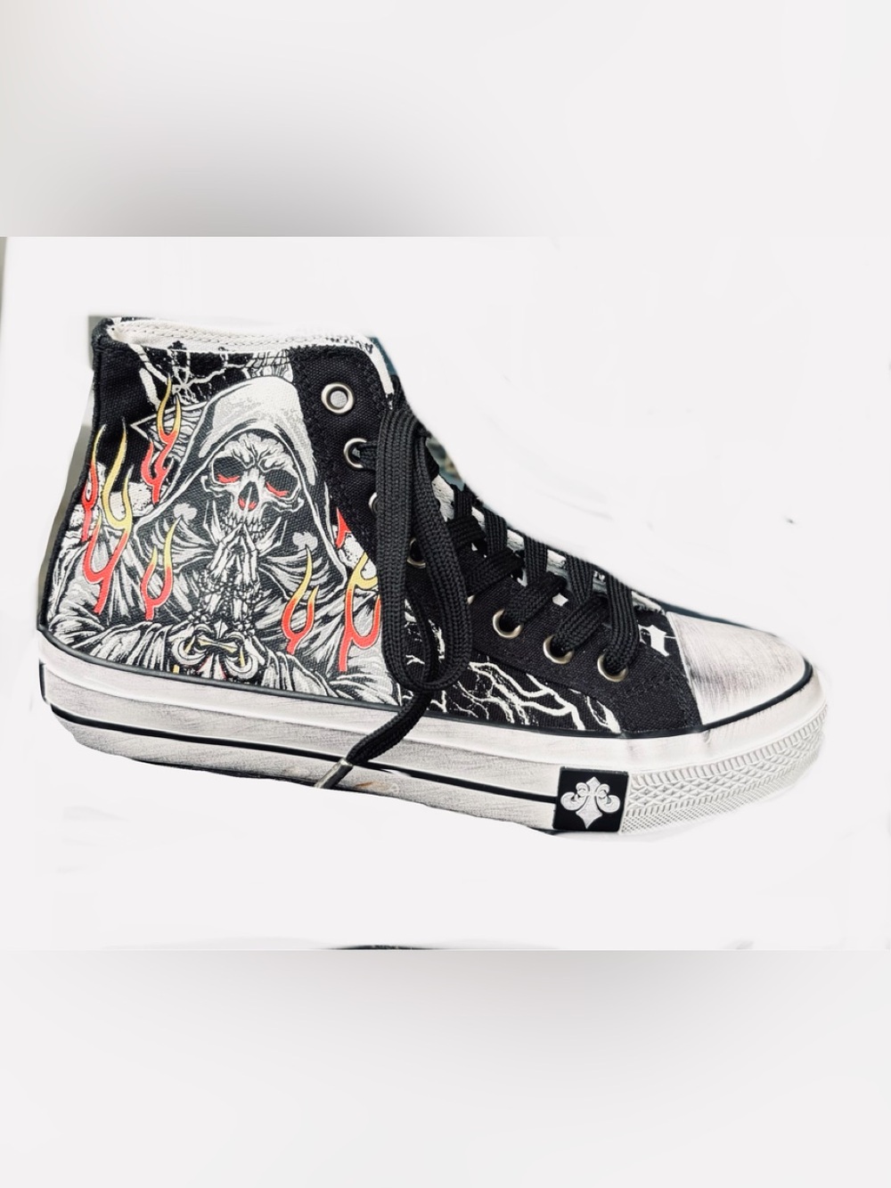 Women’s Affliction “phantom fire” High-Top Graphic Skull Sneakers size 6.5